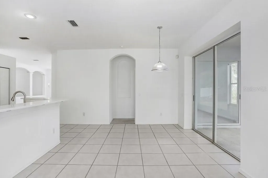 2927 Minuteman Lane Brandon FL 33511