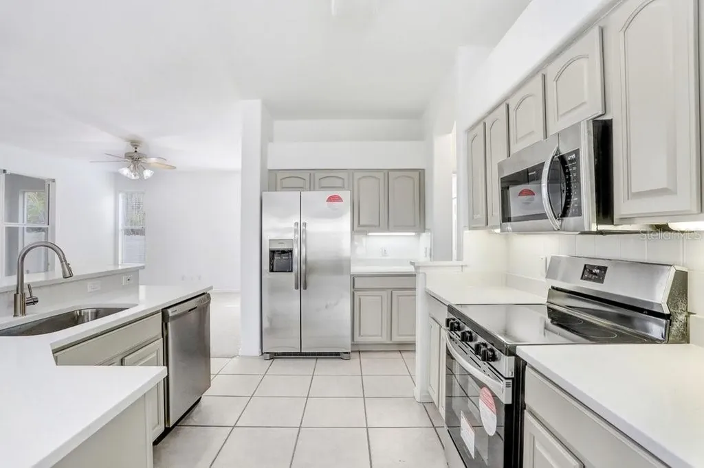 2927 Minuteman Lane Brandon FL 33511