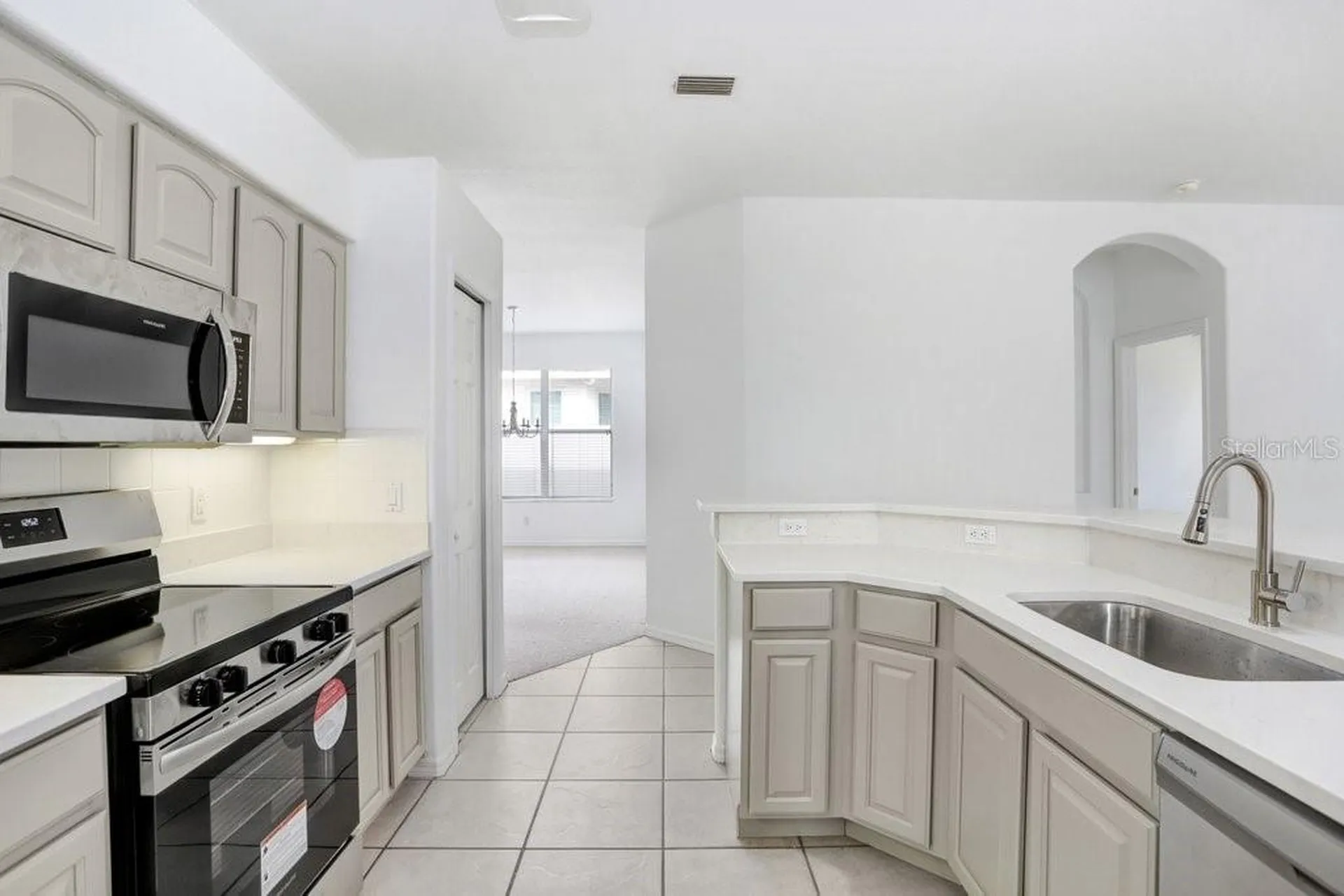 2927 Minuteman Lane Brandon FL 33511