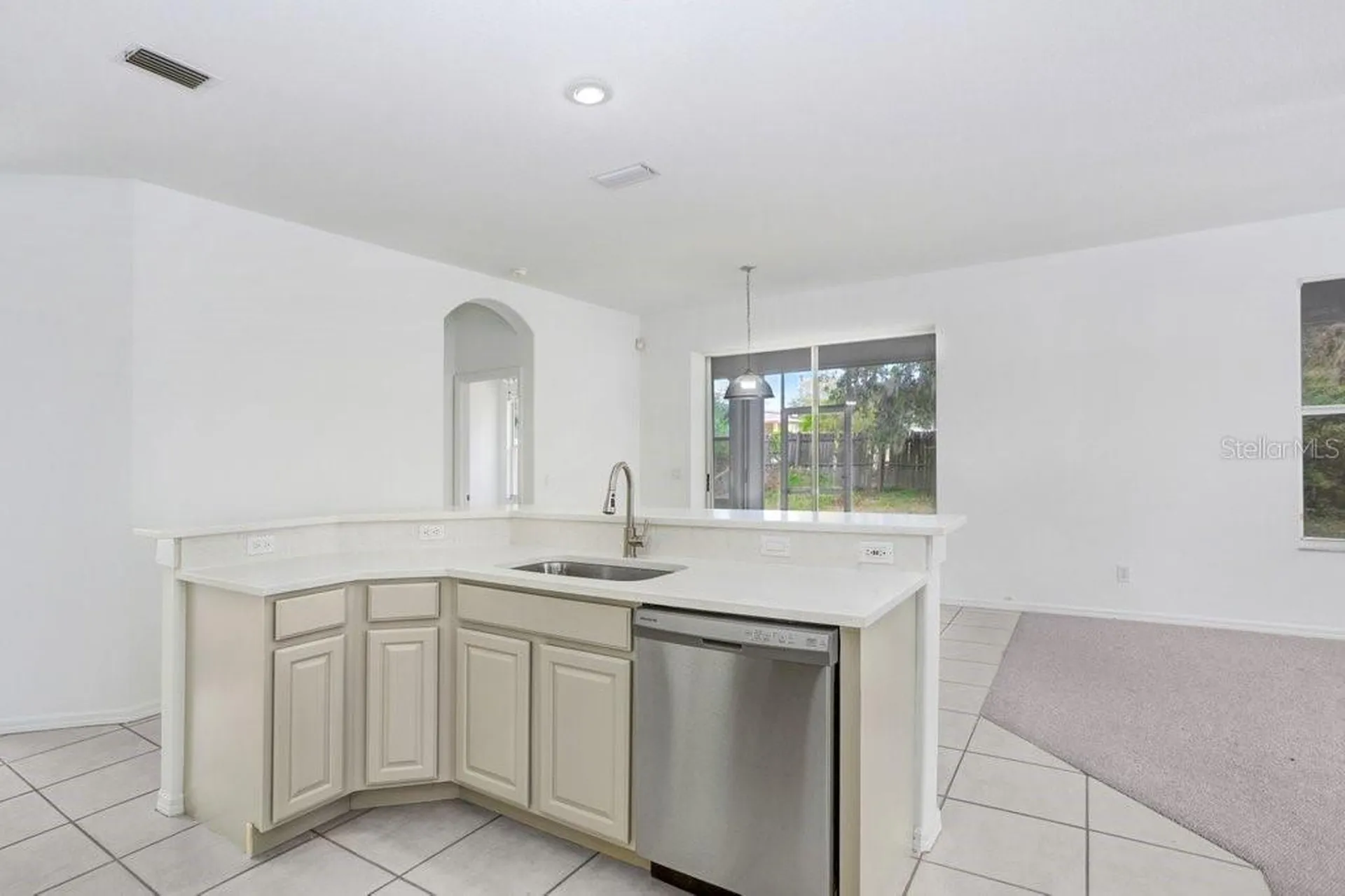 2927 Minuteman Lane Brandon FL 33511