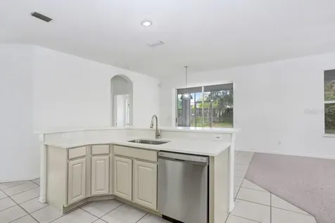 2927 Minuteman Lane Brandon FL 33511