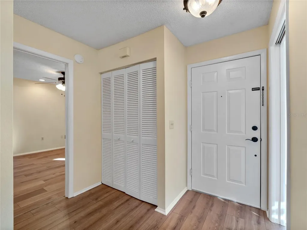 365 Oak Hill Way Sarasota FL 34232