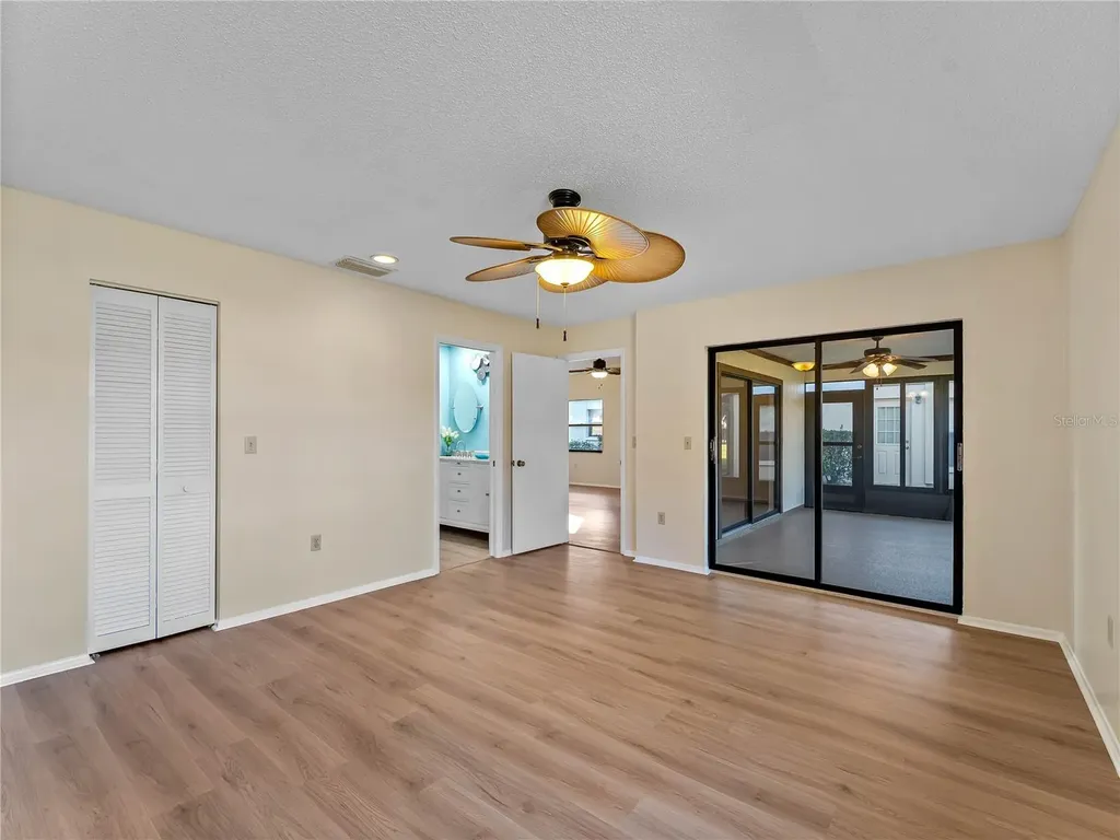 365 Oak Hill Way Sarasota FL 34232