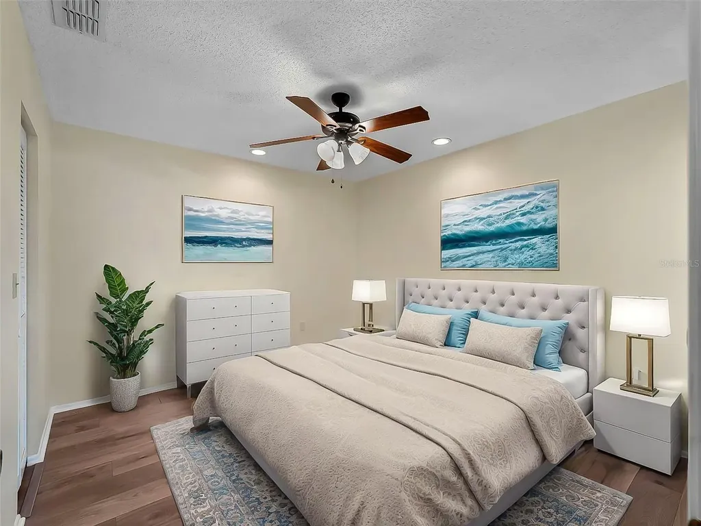 365 Oak Hill Way Sarasota FL 34232