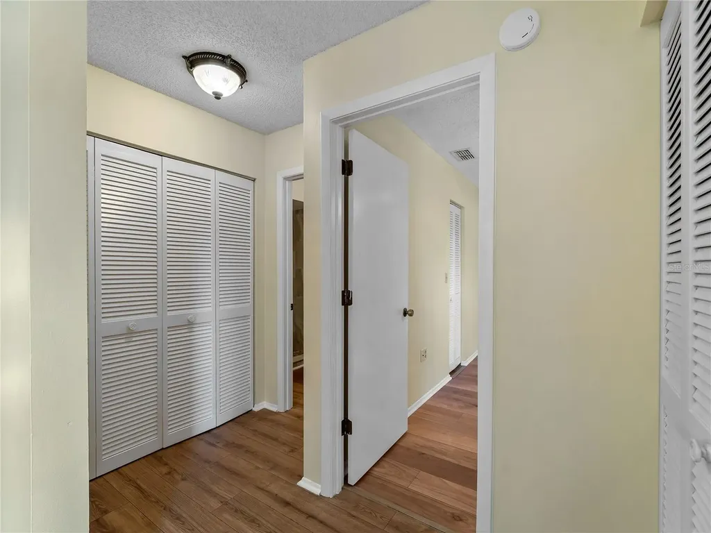 365 Oak Hill Way Sarasota FL 34232