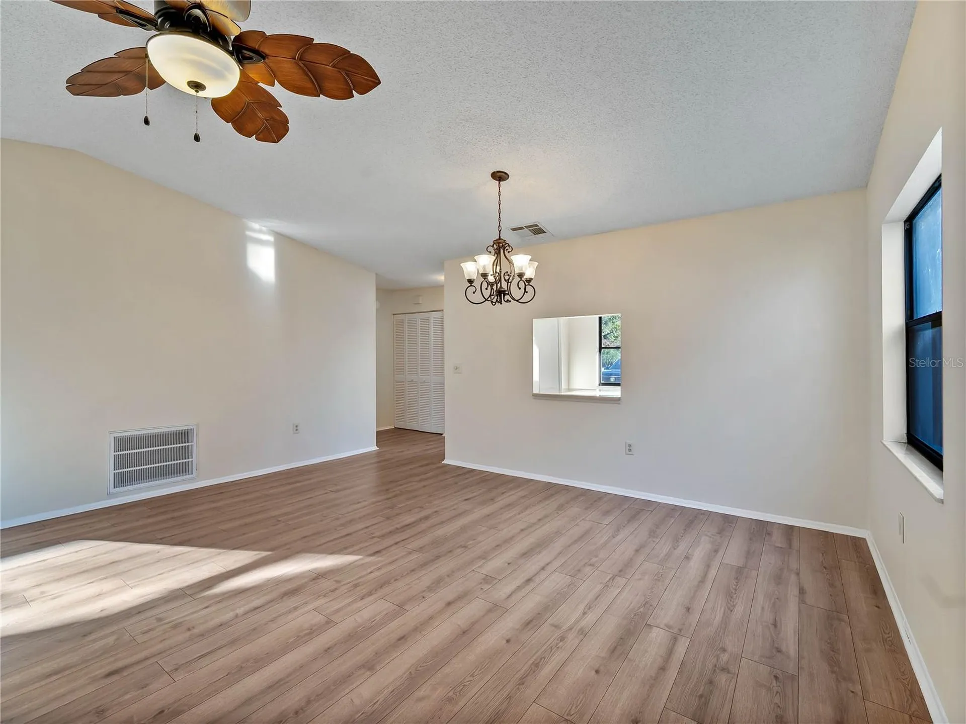365 Oak Hill Way Sarasota FL 34232