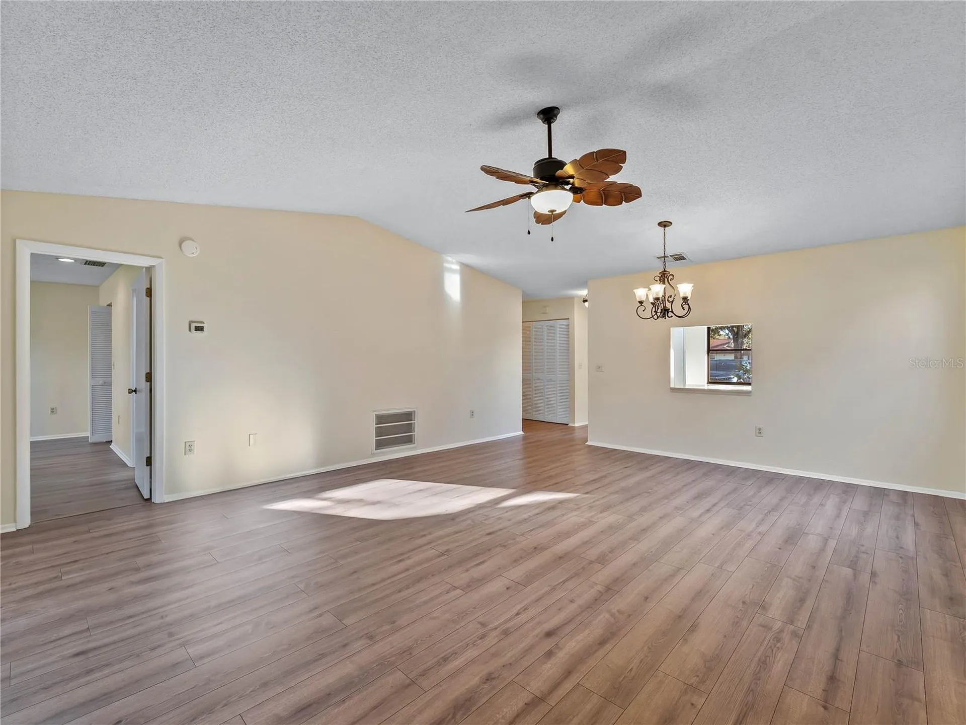 365 Oak Hill Way Sarasota FL 34232
