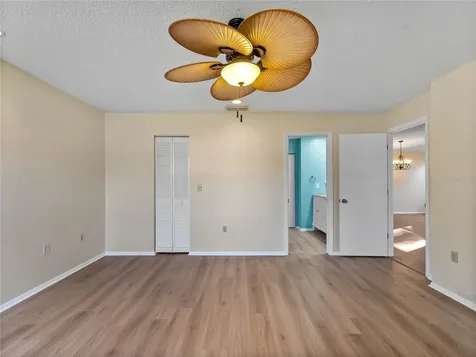 365 Oak Hill Way Sarasota FL 34232