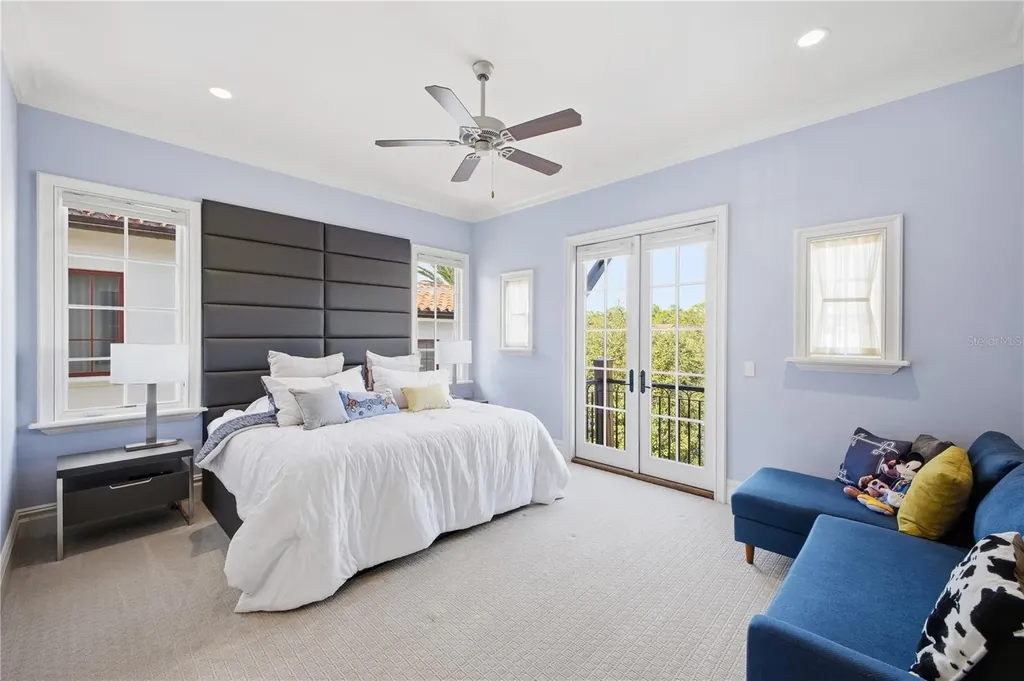 10164 Carthay Drive Golden Oak FL 32836