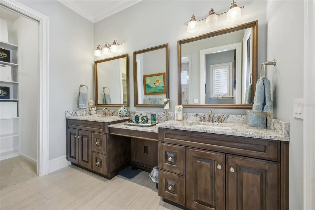 10164 Carthay Drive Golden Oak FL 32836