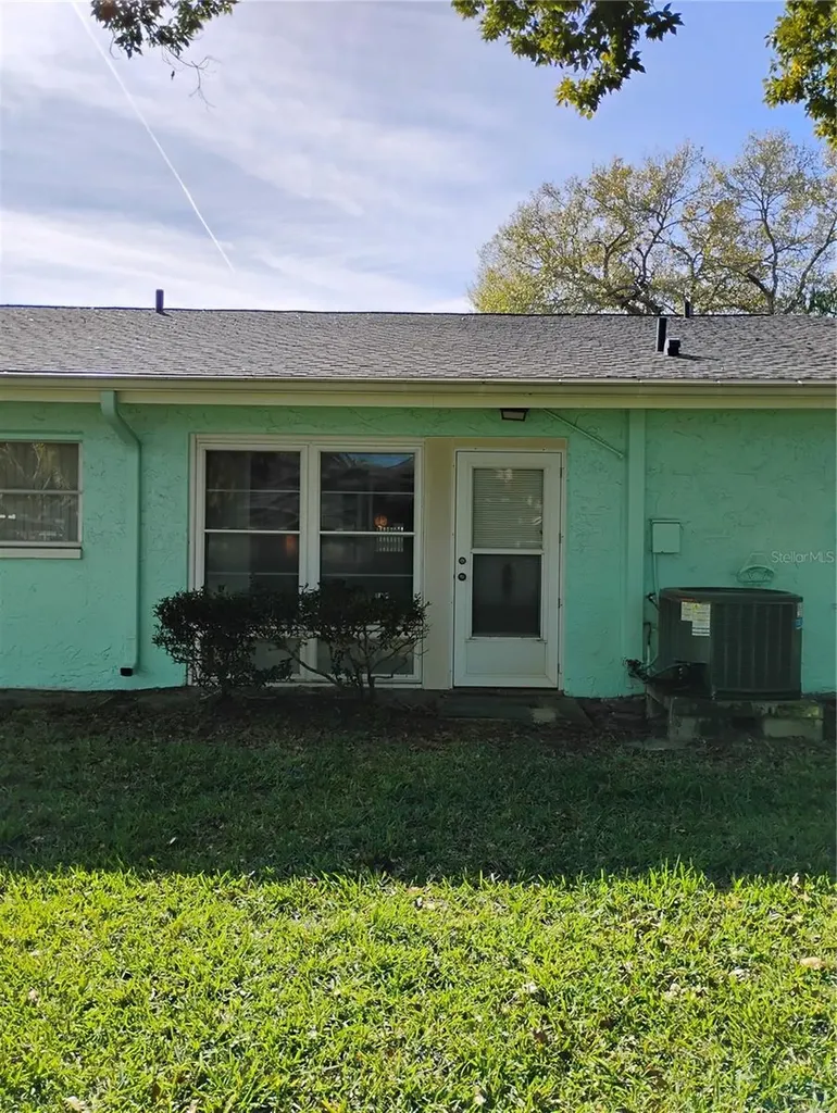 2465 Northside Drive Clearwater FL 33761