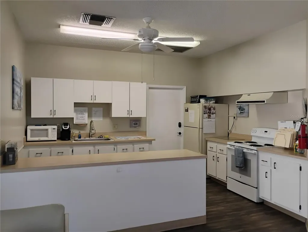 2465 Northside Drive Clearwater FL 33761