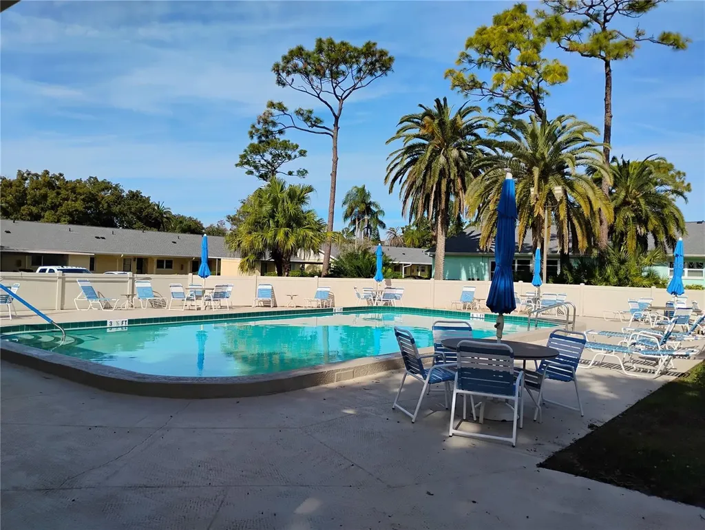 2465 Northside Drive Clearwater FL 33761