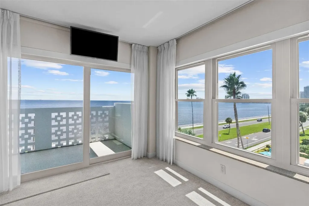 2401 Bayshore Boulevard Tampa FL 33629