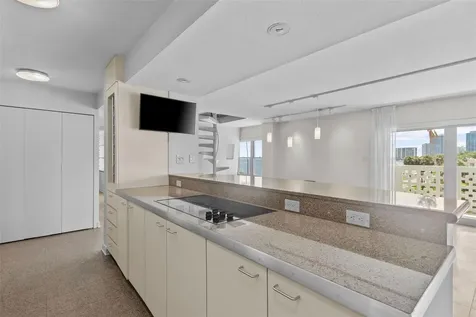 2401 Bayshore Boulevard Tampa FL 33629