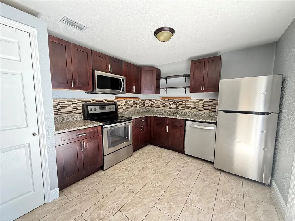 922 Martin Luther King Boulevard NE Winter Haven FL 33881