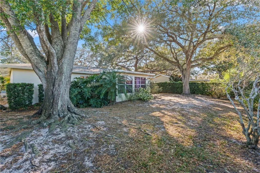 2040 Forest Drive Clearwater FL 33763
