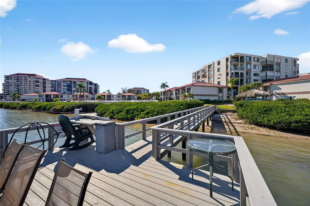 6218 Palma Del Mar Boulevard St Petersburg FL 33715