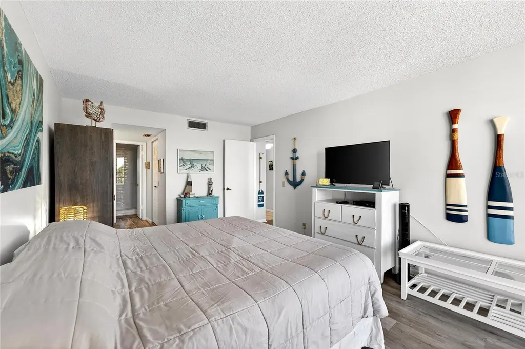 6218 Palma Del Mar Boulevard St Petersburg FL 33715