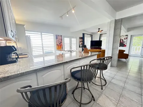 76 Mar Vista Vieques PR 00765