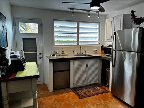 76 Mar Vista Vieques PR 00765