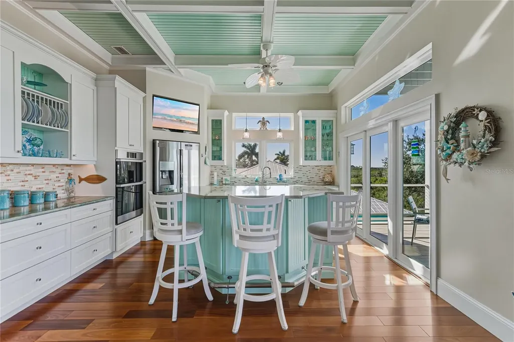 125 Burns Road Terra Ceia FL 34250