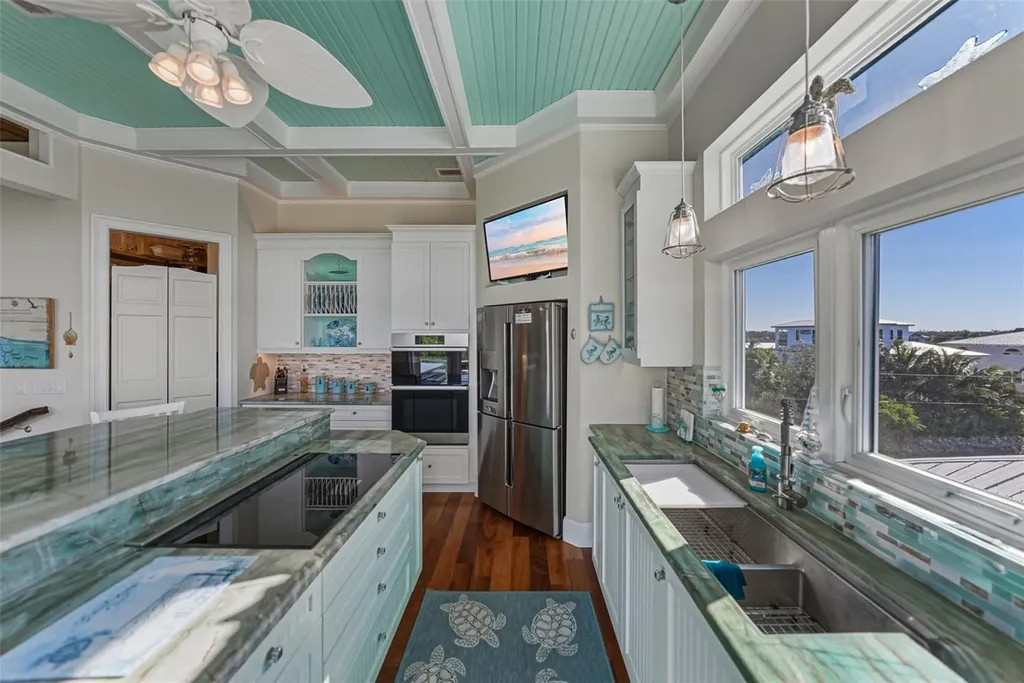 125 Burns Road Terra Ceia FL 34250