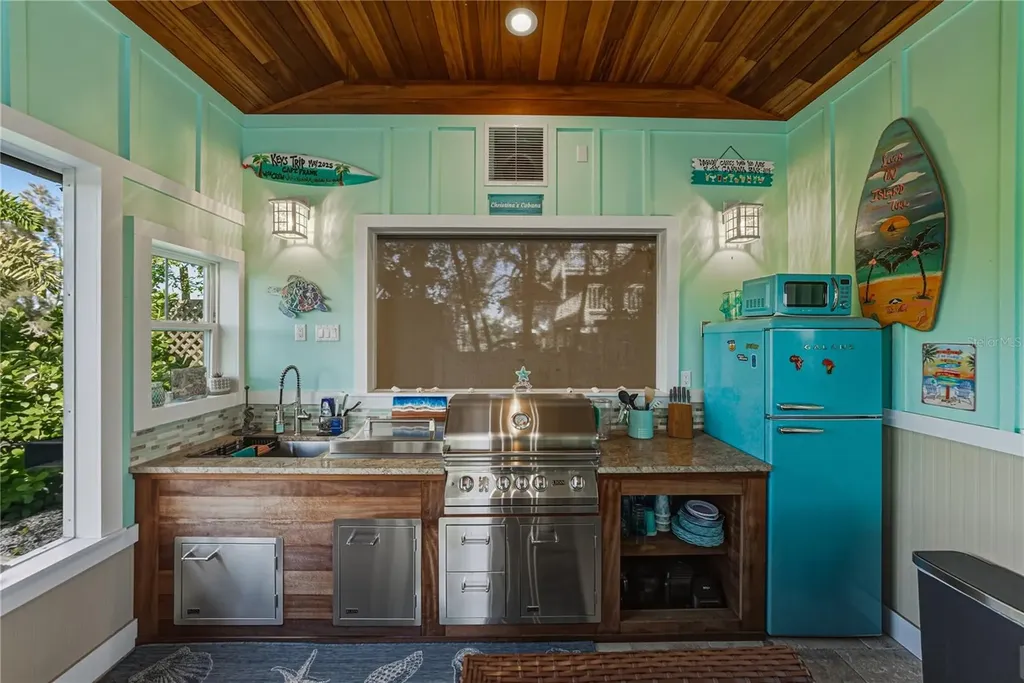 125 Burns Road Terra Ceia FL 34250