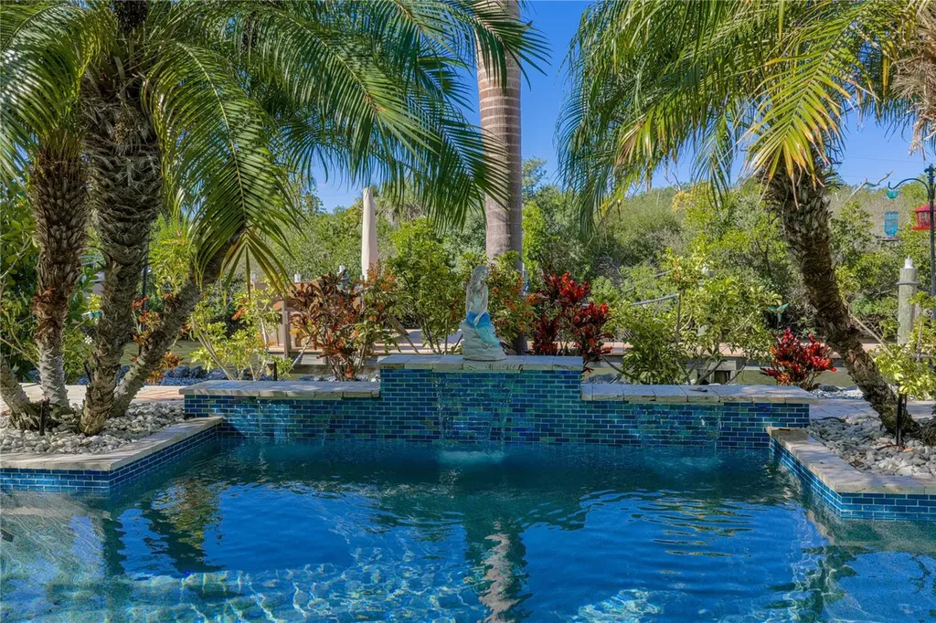 125 Burns Road Terra Ceia FL 34250