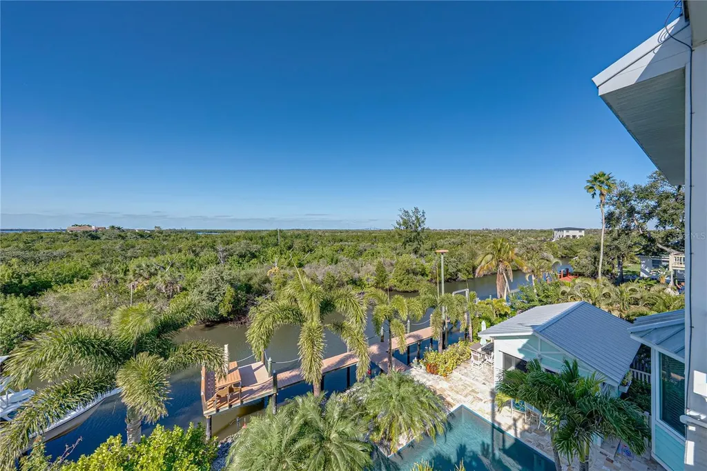 125 Burns Road Terra Ceia FL 34250