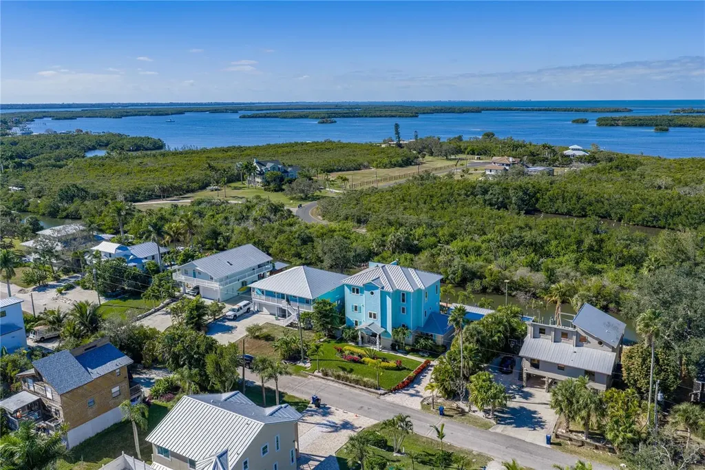 125 Burns Road Terra Ceia FL 34250