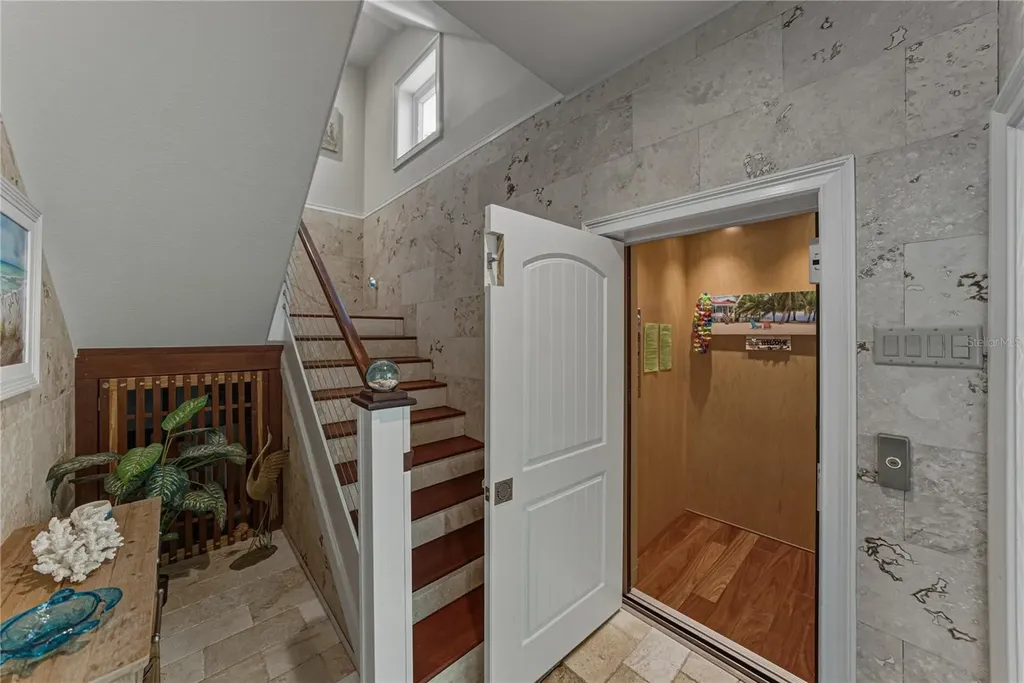 125 Burns Road Terra Ceia FL 34250