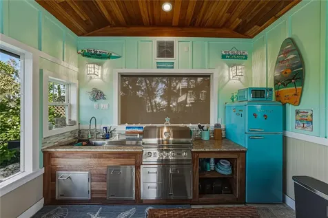 125 Burns Road Terra Ceia FL 34250