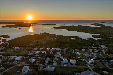 125 Burns Road Terra Ceia FL 34250