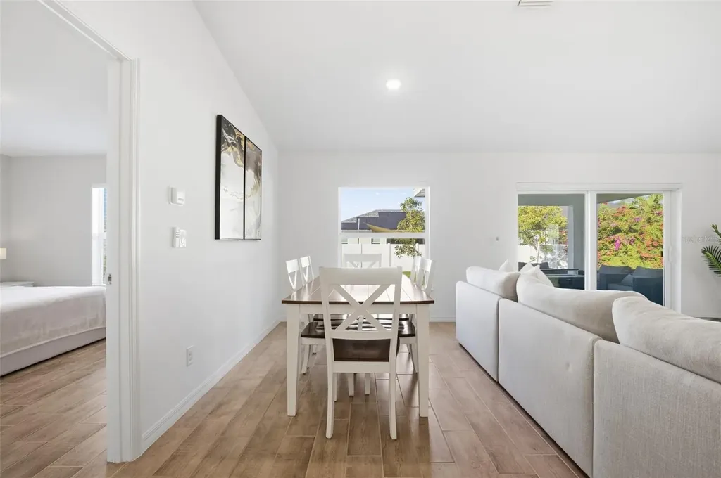 1910 NW 27th Place Cape Coral FL 33993