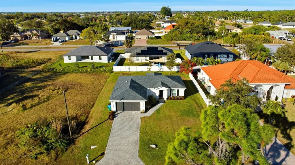 1910 NW 27th Place Cape Coral FL 33993