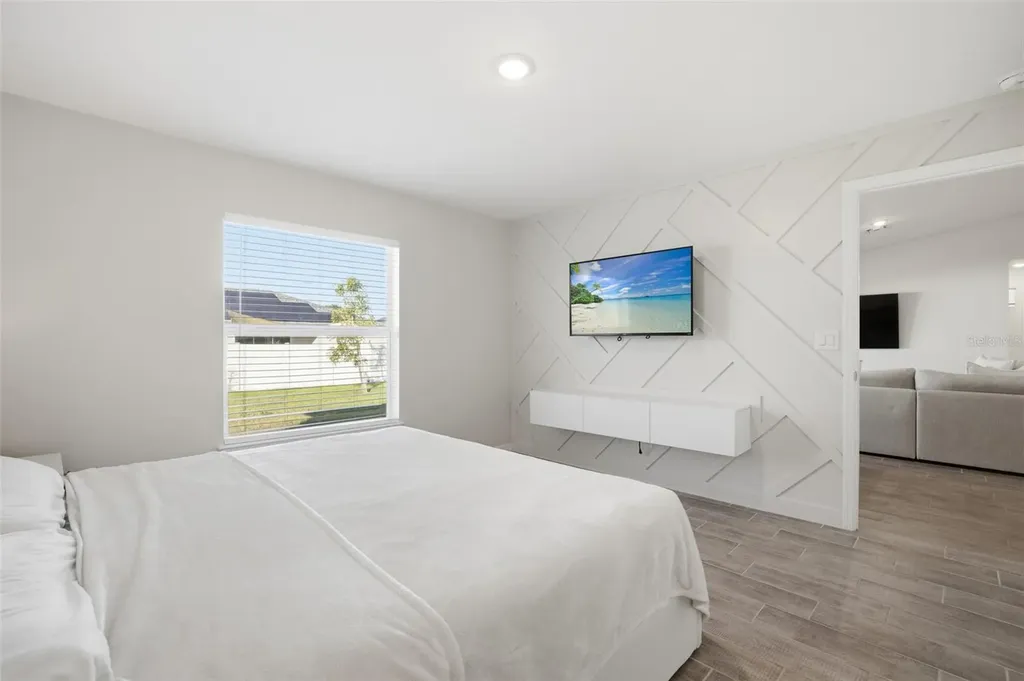 1910 NW 27th Place Cape Coral FL 33993