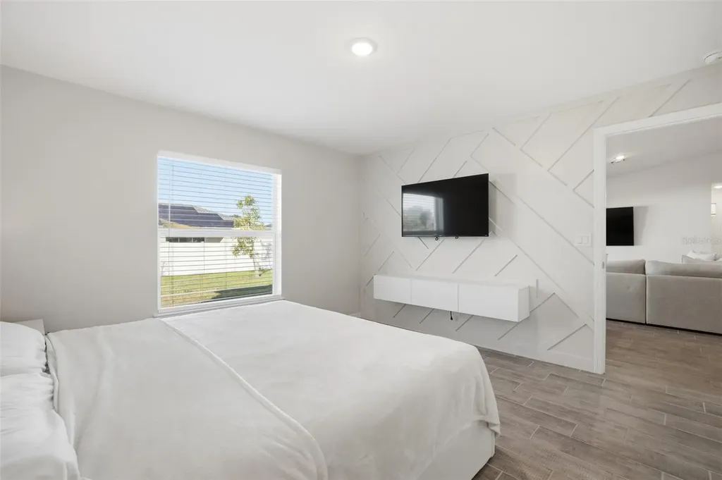 1910 NW 27th Place Cape Coral FL 33993