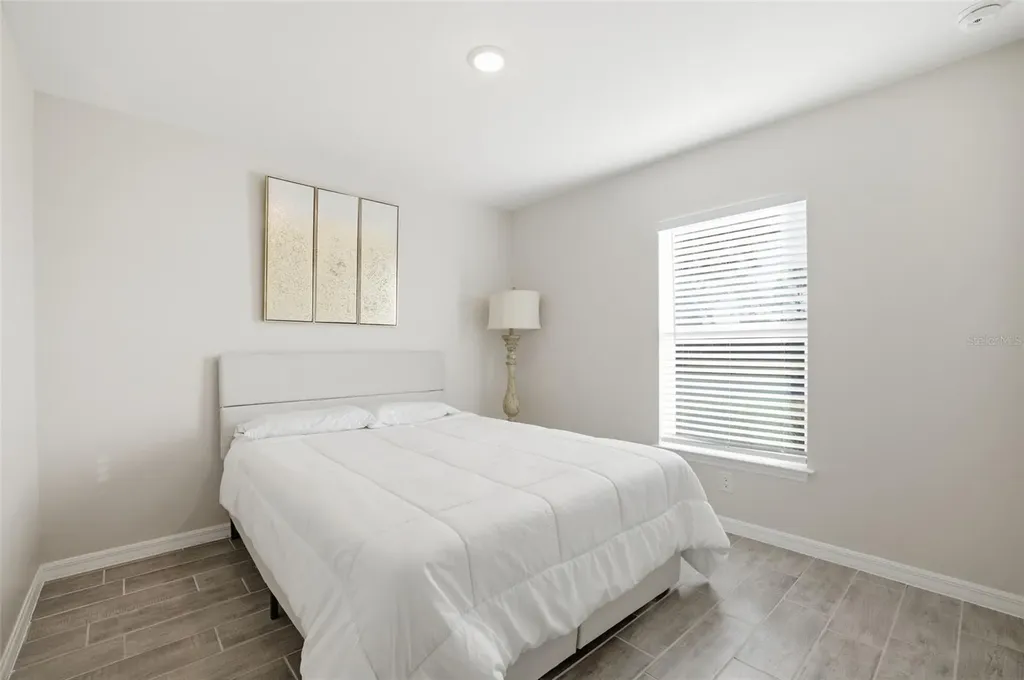 1910 NW 27th Place Cape Coral FL 33993