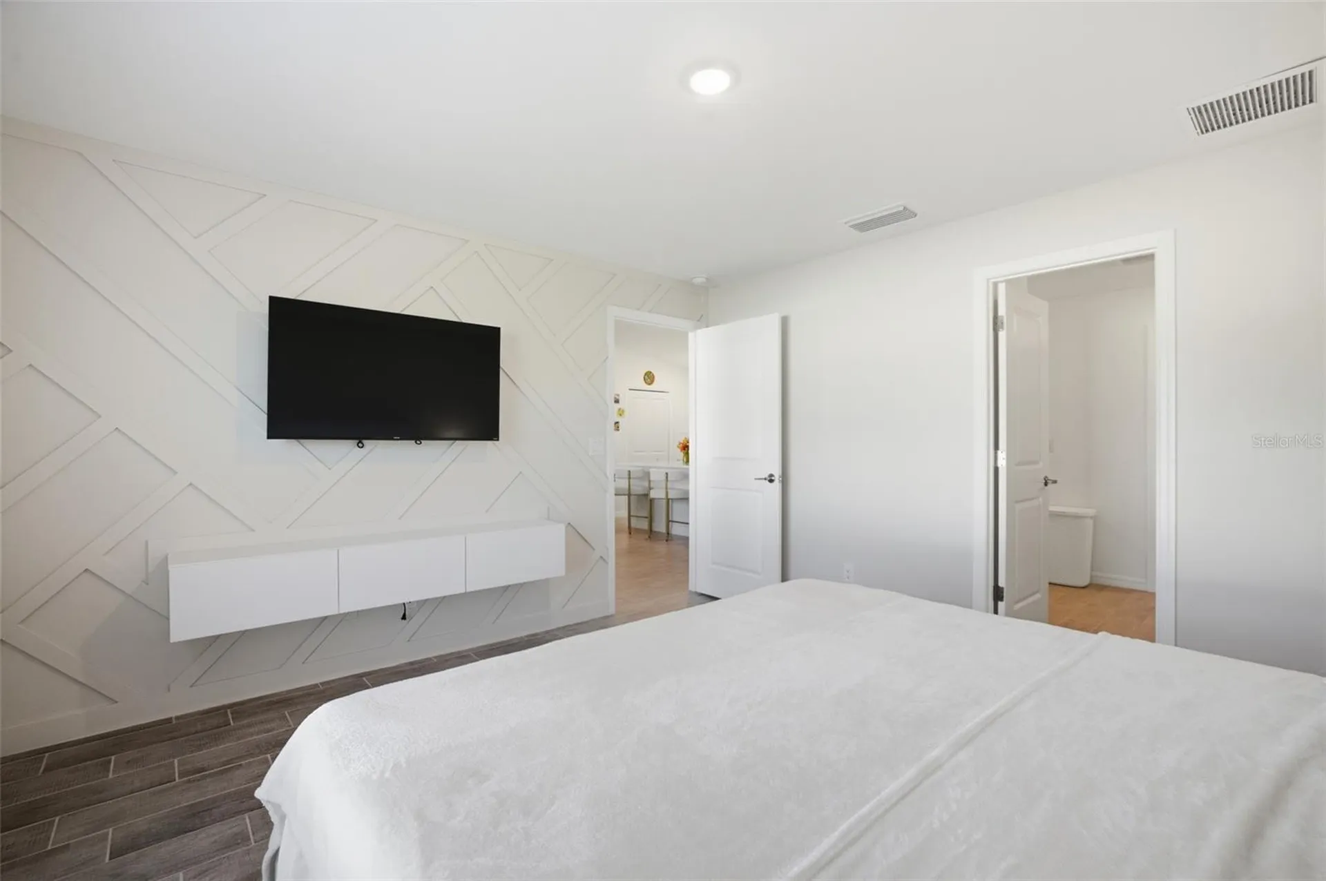 1910 NW 27th Place Cape Coral FL 33993