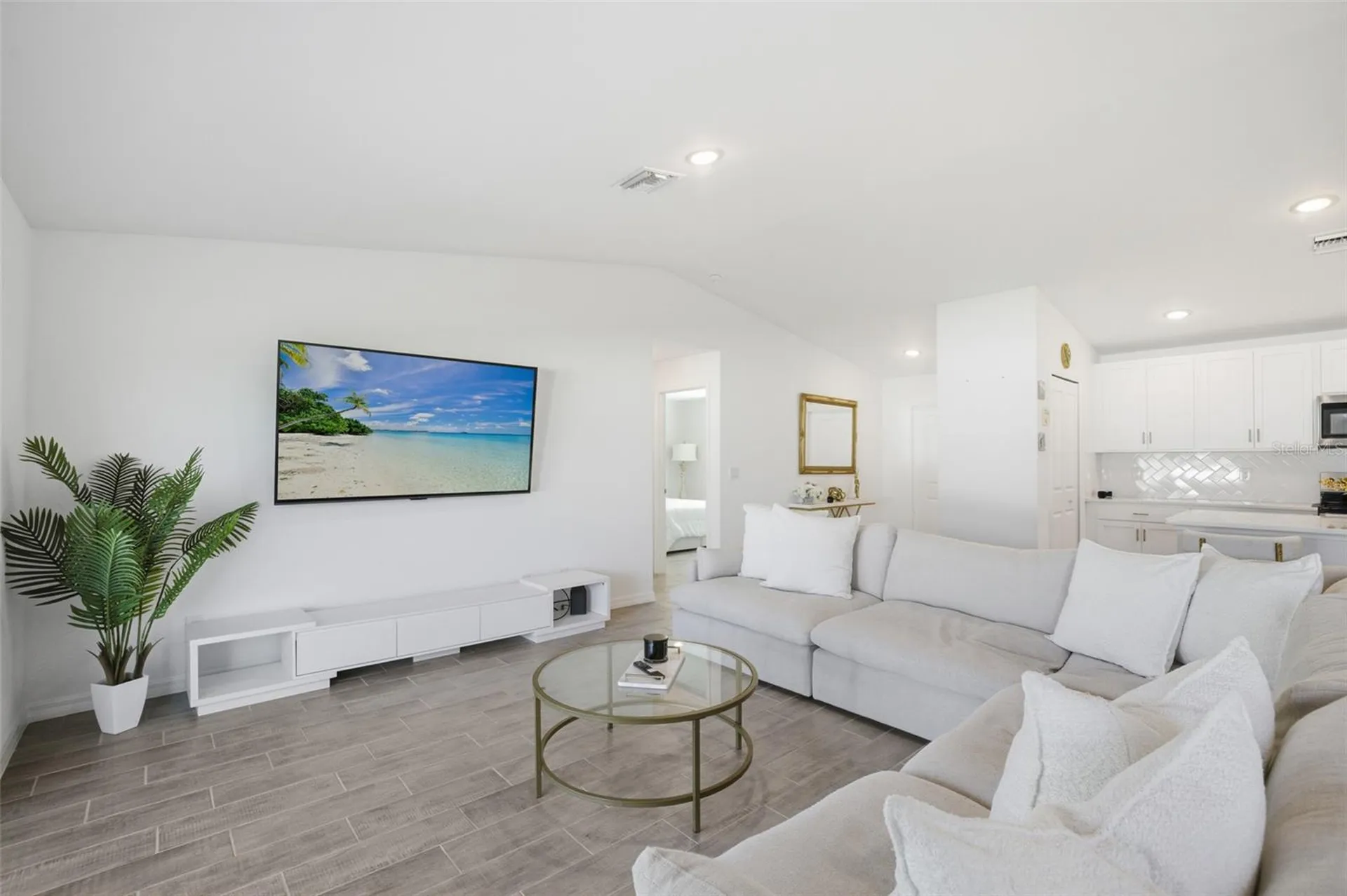 1910 NW 27th Place Cape Coral FL 33993