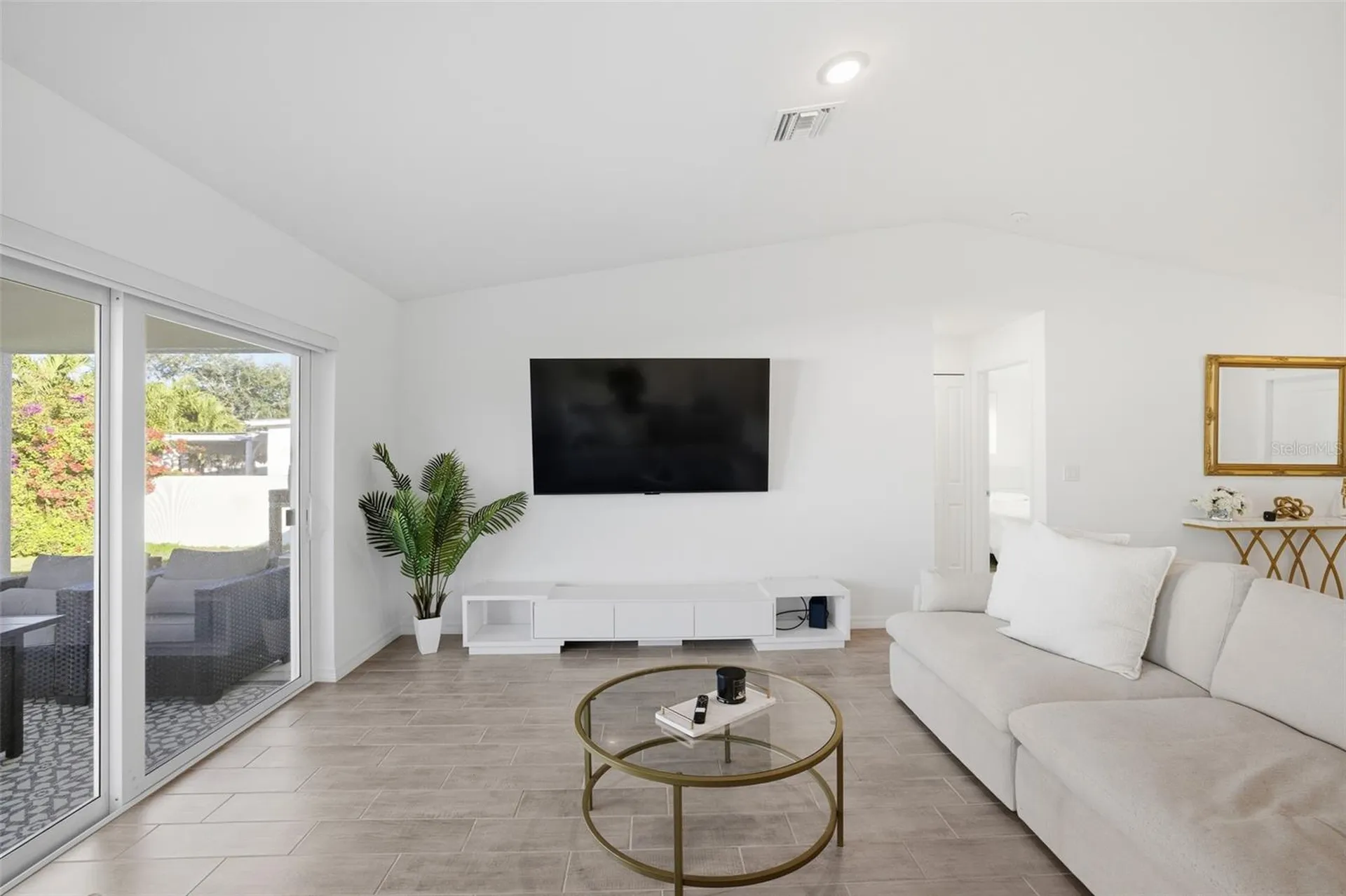 1910 NW 27th Place Cape Coral FL 33993