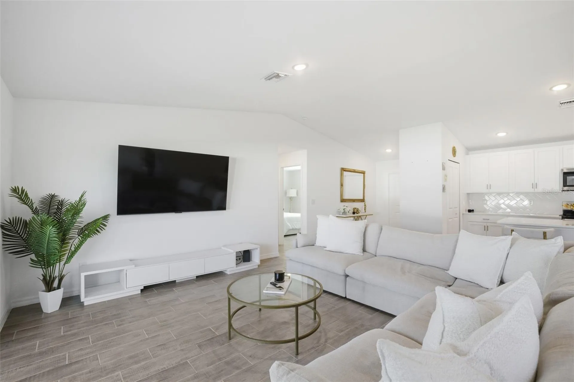 1910 NW 27th Place Cape Coral FL 33993