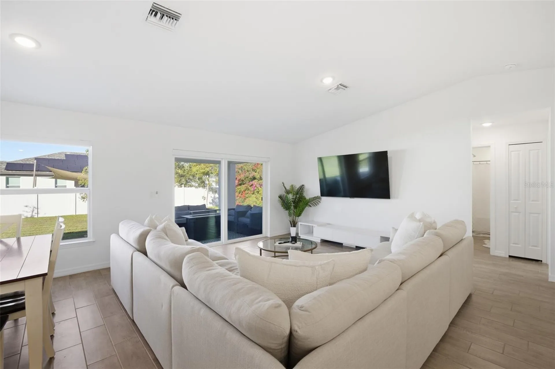 1910 NW 27th Place Cape Coral FL 33993