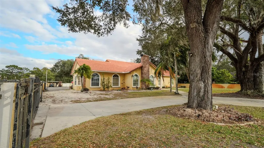 14117 Boggy Creek Road Orlando FL 32824