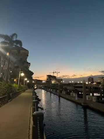 371 Channelside Walk Way Tampa FL 33602