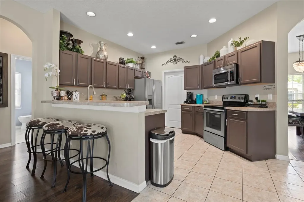548 Carey Way Orlando FL 32825