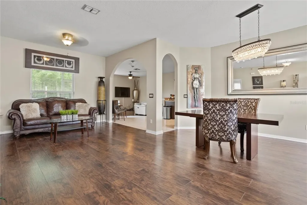 548 Carey Way Orlando FL 32825