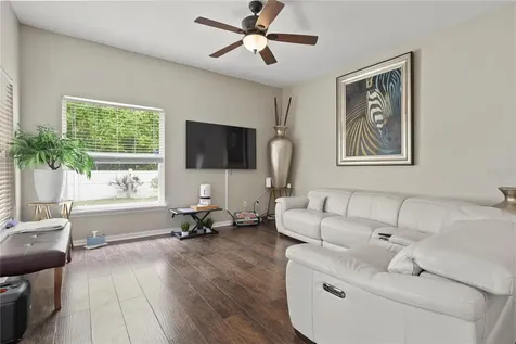 548 Carey Way Orlando FL 32825