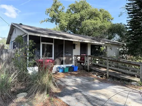 1602 E Calhoun Street Plant City FL 33563